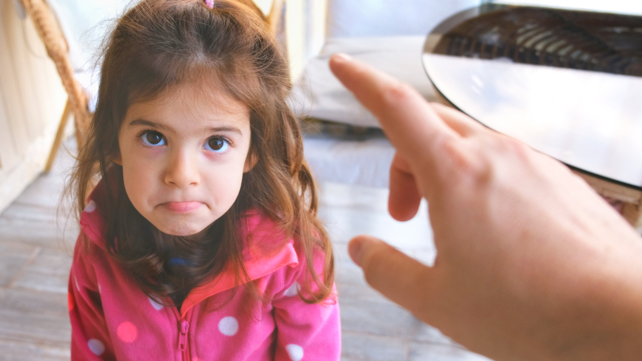 5 times you should NEVER scold your child  | The Times of India