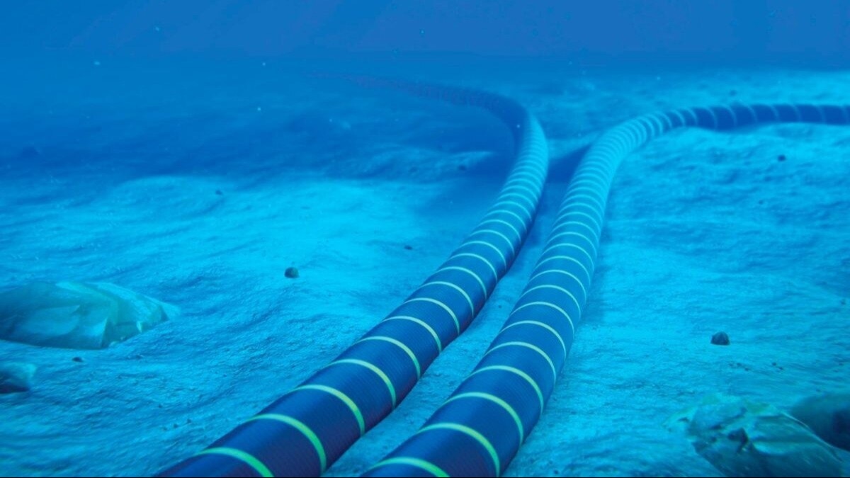 Submarine cables cut Red Sea Houthis