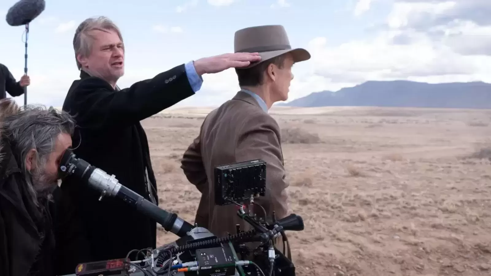 Christopher Nolan’s Oppenheimer pay stuns industry ahead of Oscars, estimated earning is…