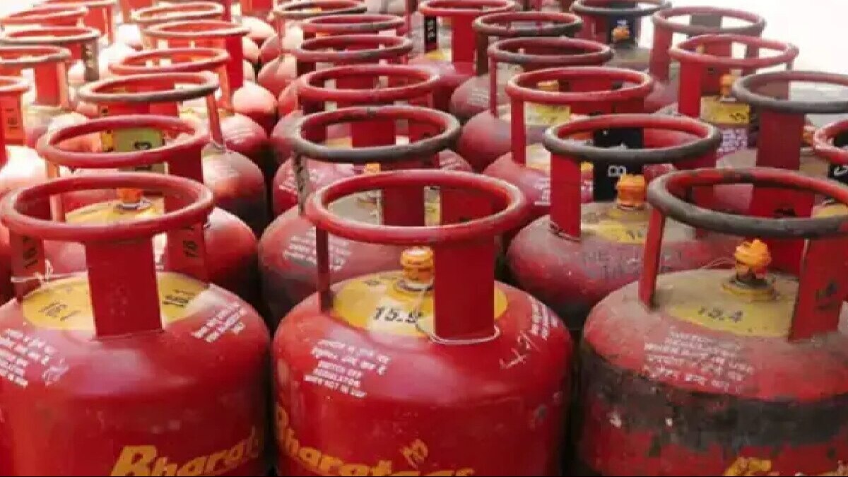 Prices of LPG cylinder hiked