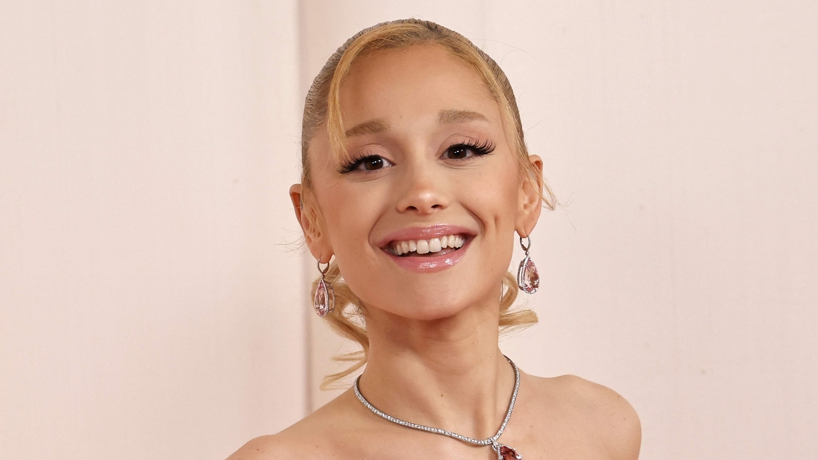 Disturbing resurfaced scenes show young Ariana Grande being ‘sexualized’ on Nickelodeon