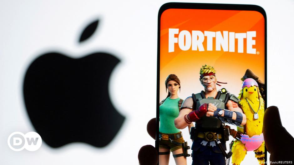 EU warns Apple amid spat with Fortnite developer – DW – 03/07/2024