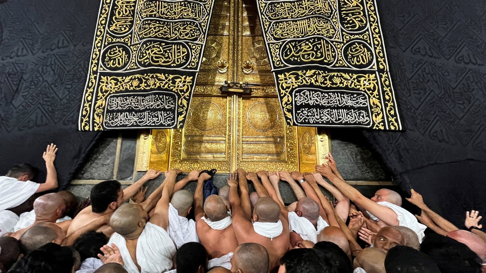 Haj Suvidha App: Smriti Irani releases Haj Guide 2024 with flight details, accommodation, helpline for Muslim pilgrims