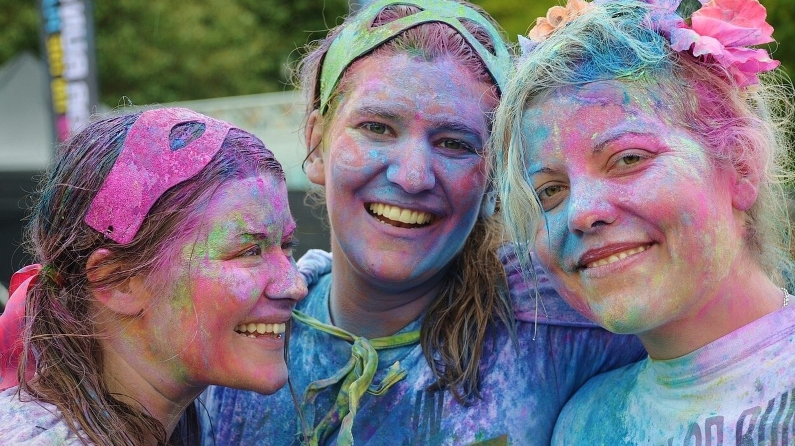 Holi 2024: 5 ways to mindfully celebrate Holi and boost mental health