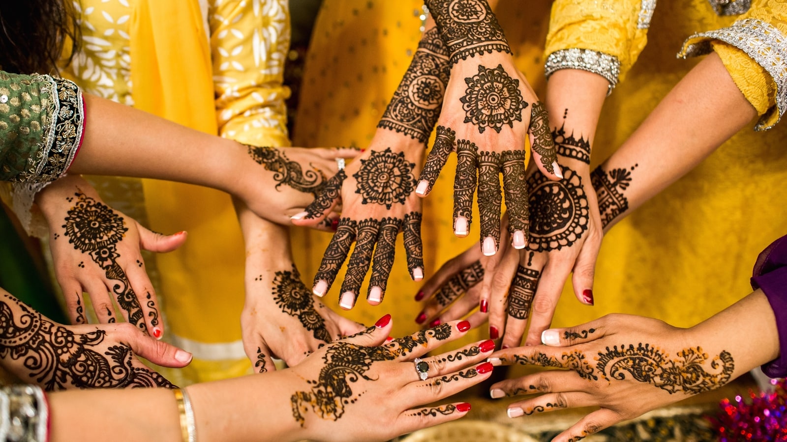 Holi 2024: Easy mehndi designs to complement your traditional outfits