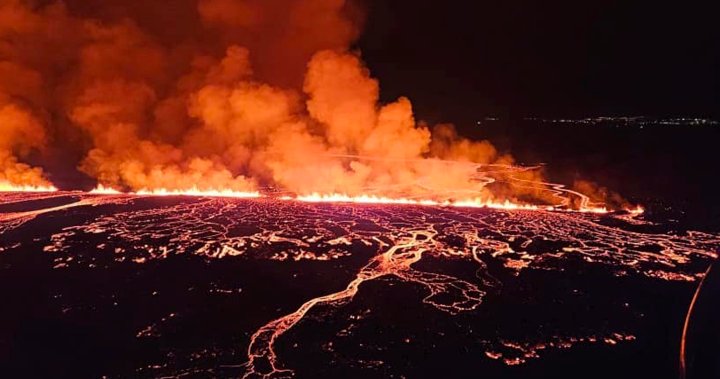 Iceland lava-spewing volcano eruption triggers state of emergency – National | Globalnews.ca