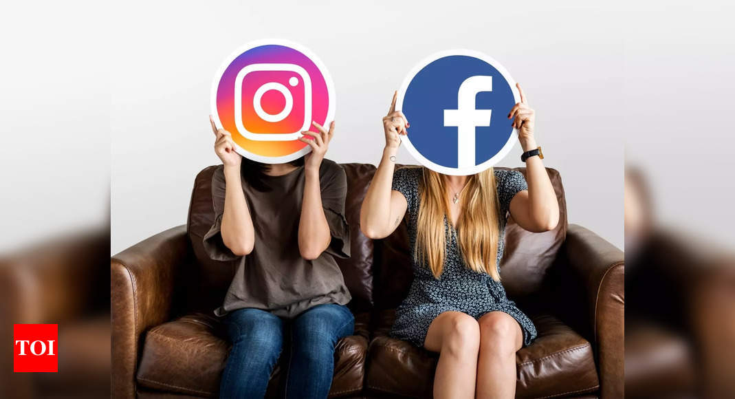 Instagram, Facebook down for thousands of users across the globe - Times of India