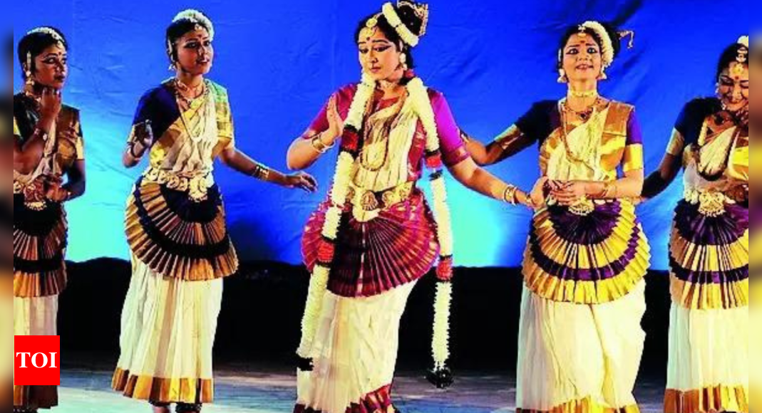 Kerala Kalamandalam opens Mohiniyattam doors for boys | India News – Times of India