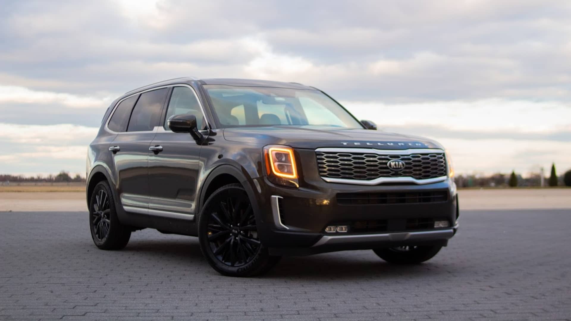 Kia recalls over 427,000 Telluride SUVs because they might roll away while parked