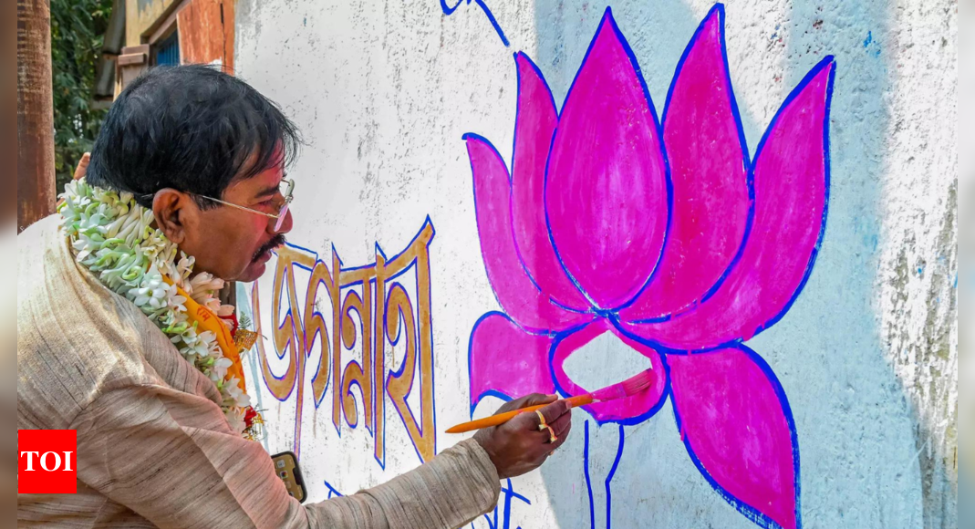 'Lollipop' in hot water: Asansol BJP candidate backs out of poll - Times of India