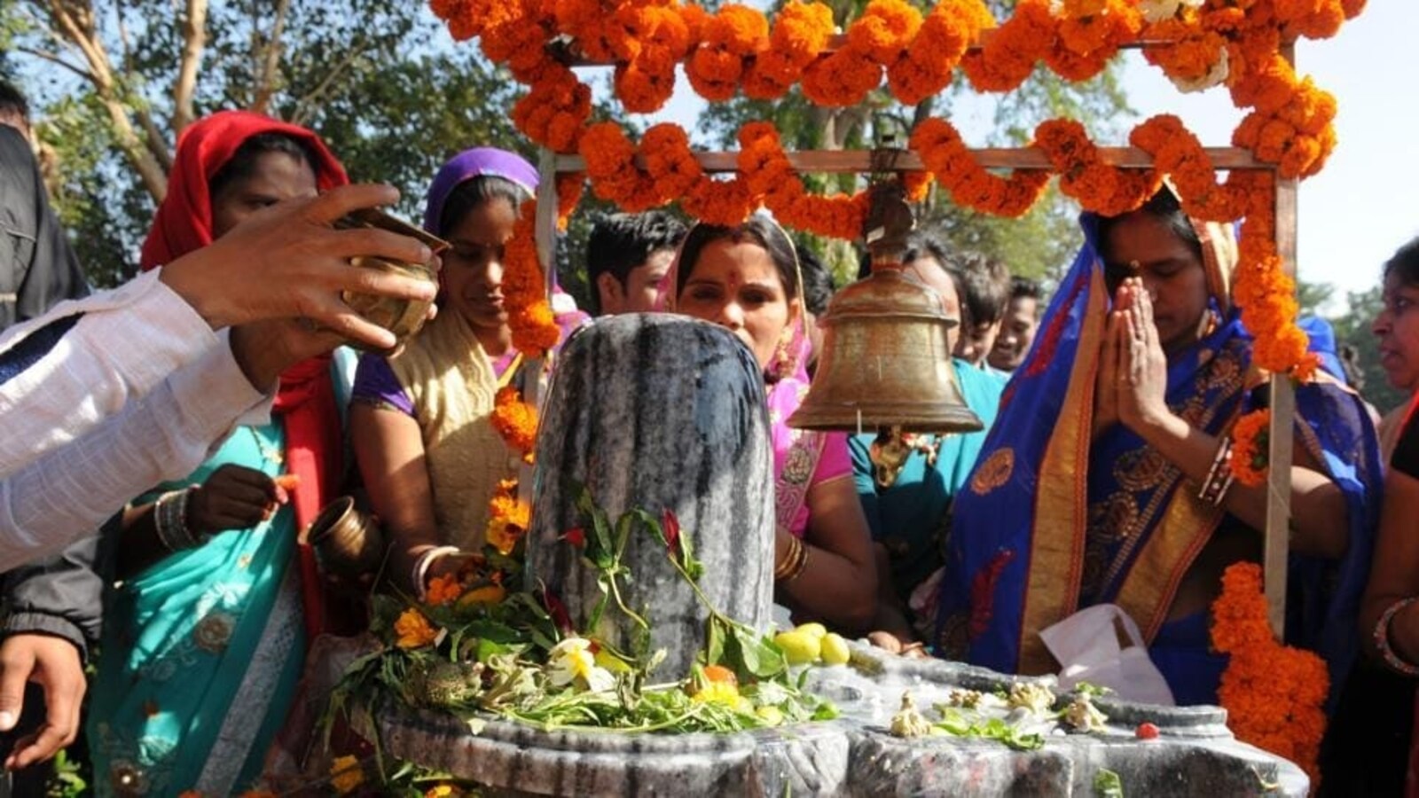 Maha Shivratri 2024: List of puja samagri, bhog items needed for the festival