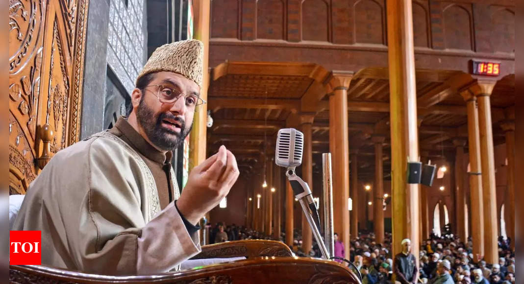 Mirwaiz Umar Farooq appeals for release of political prisoners | India News – Times of India