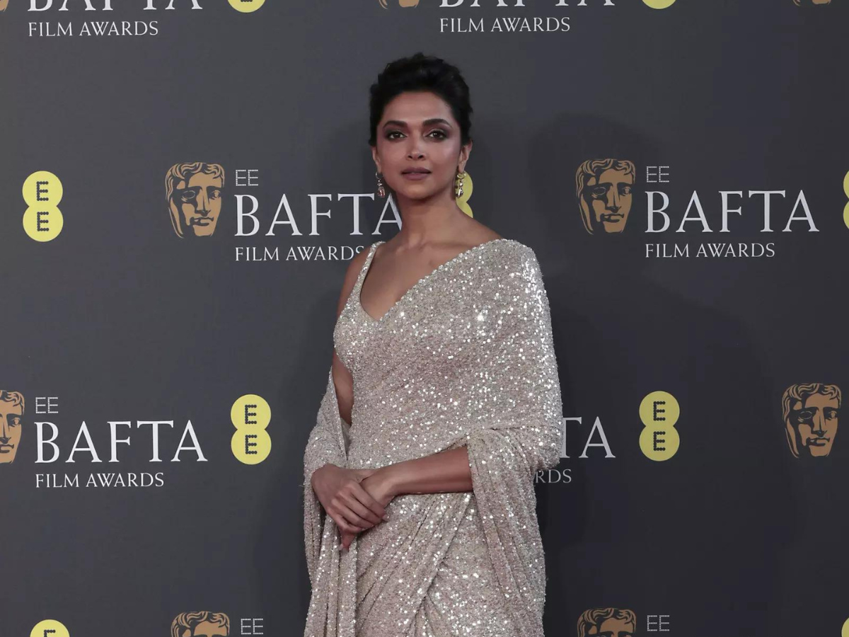 Mom-to-be Deepika Padukone's morning routine is the secret to her good health  | The Times of India