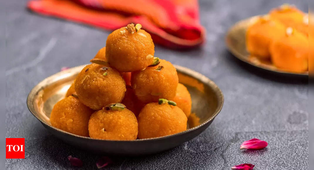 Motichoor Ladoo Machine Preparation: Want to make Motichoor Laddoos quickly? Here's a machine that can do it | - Times of India