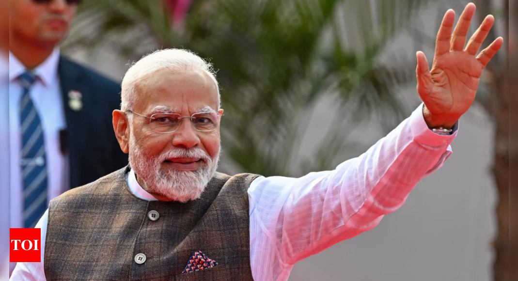 PM Modi extends greetings to people of nation on Holi eve | India News – Times of India