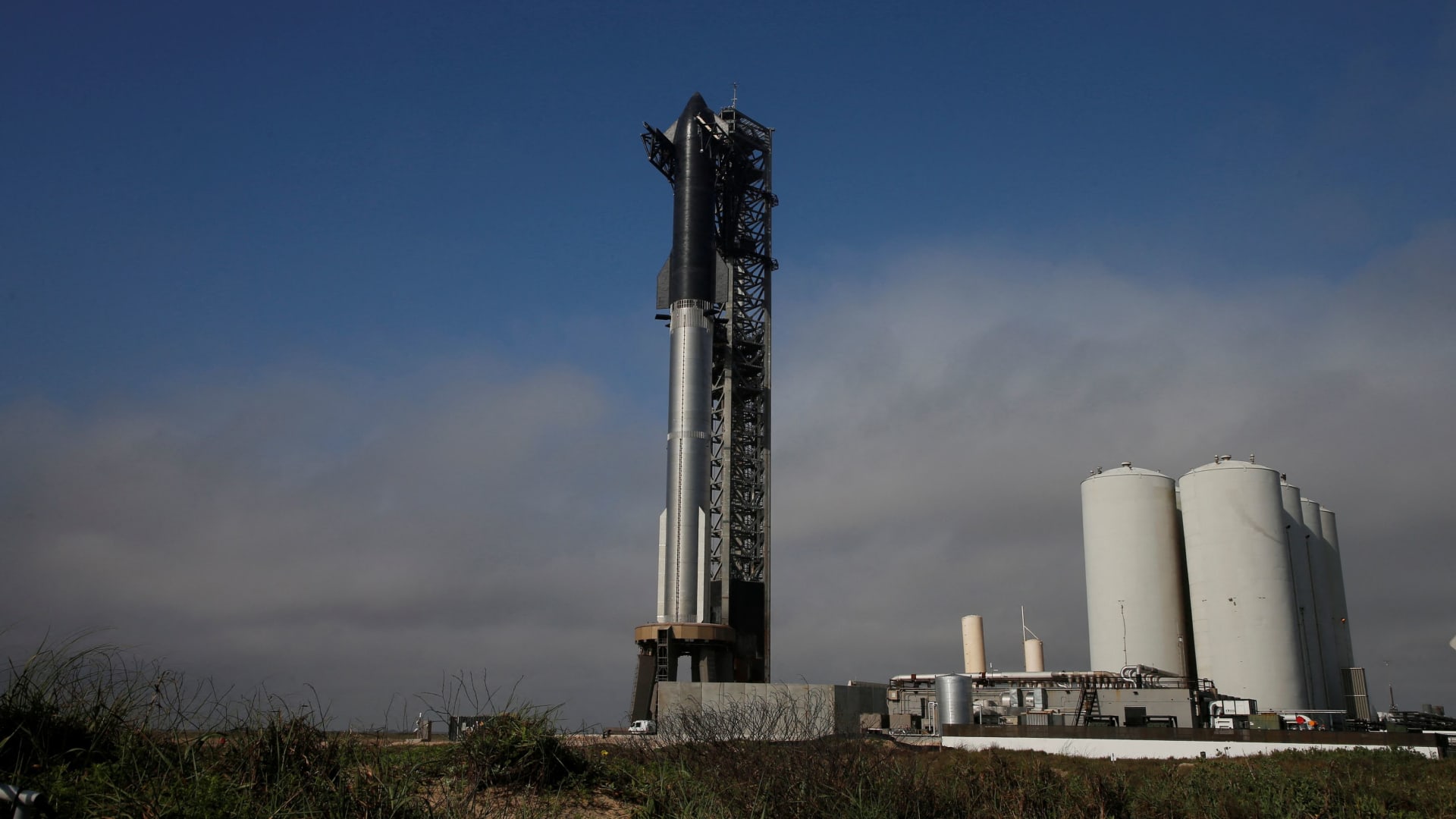 SpaceX cleared to attempt third Starship launch Thursday after getting FAA license