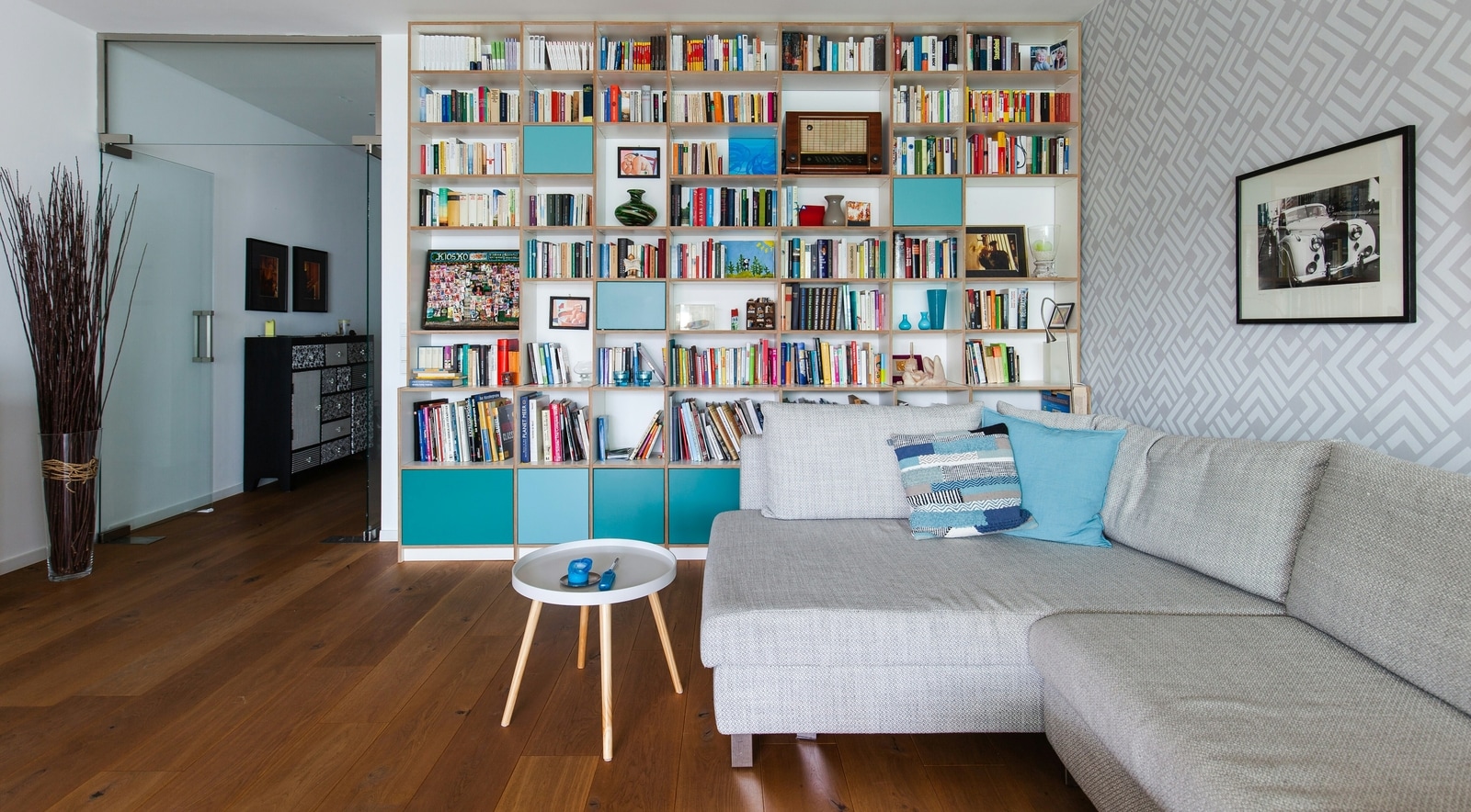 Top bookshelf trends for 2024: Embracing minimalist sophistication, curated chaos, repurposed vintage designs and more