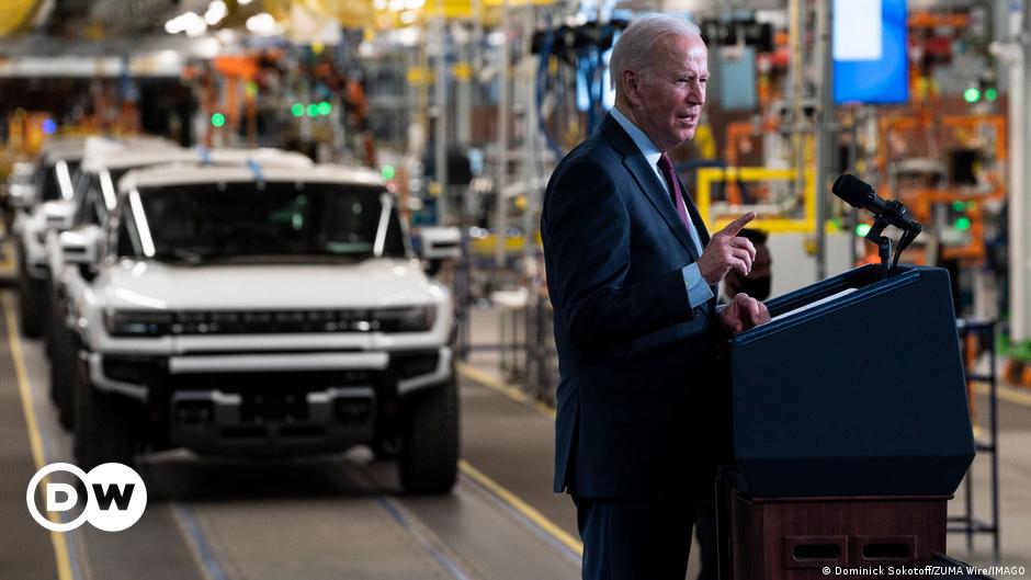 US unveils new, softened vehicle emissions targets – DW – 03/21/2024