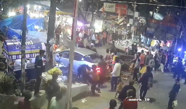 Video: Drunk Taxi Driver Speeds Through Crowded Delhi Market, Runs Over 15, Kills 1