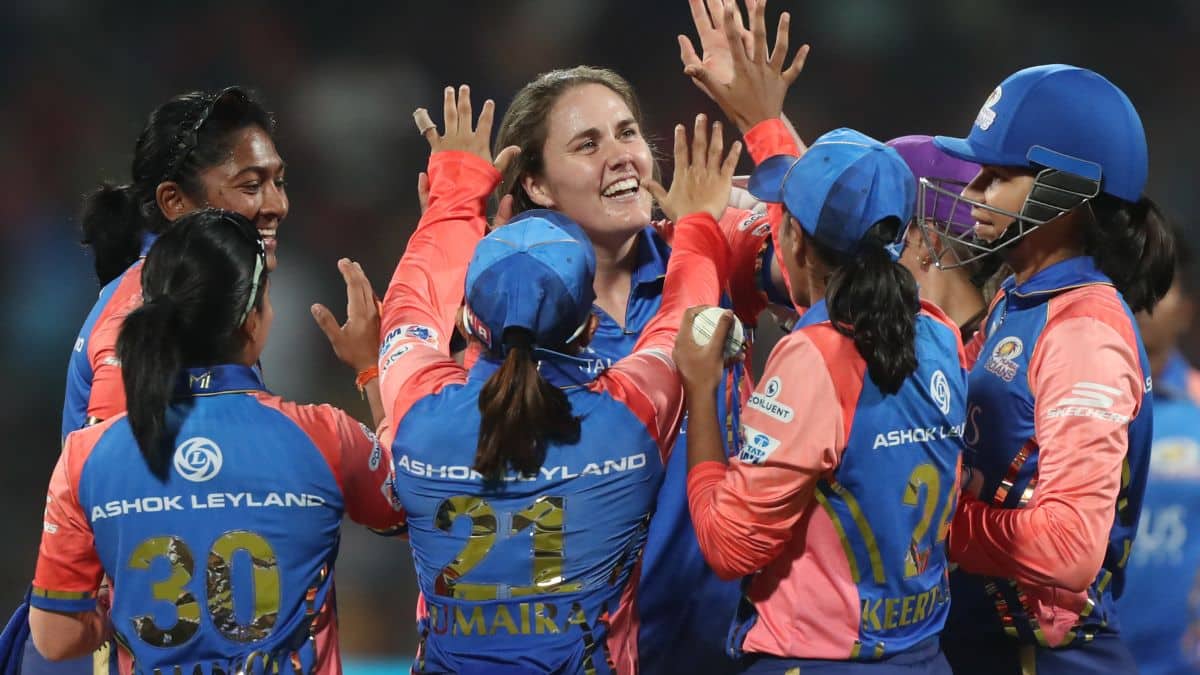 WPL 2024: Harmanpreet-less Mumbai Indians thrash RCB to go top in points table