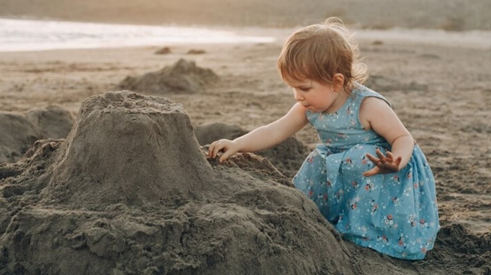 What is pica, the eating disorder that's making a 3-year-old eat her sofa and walls?