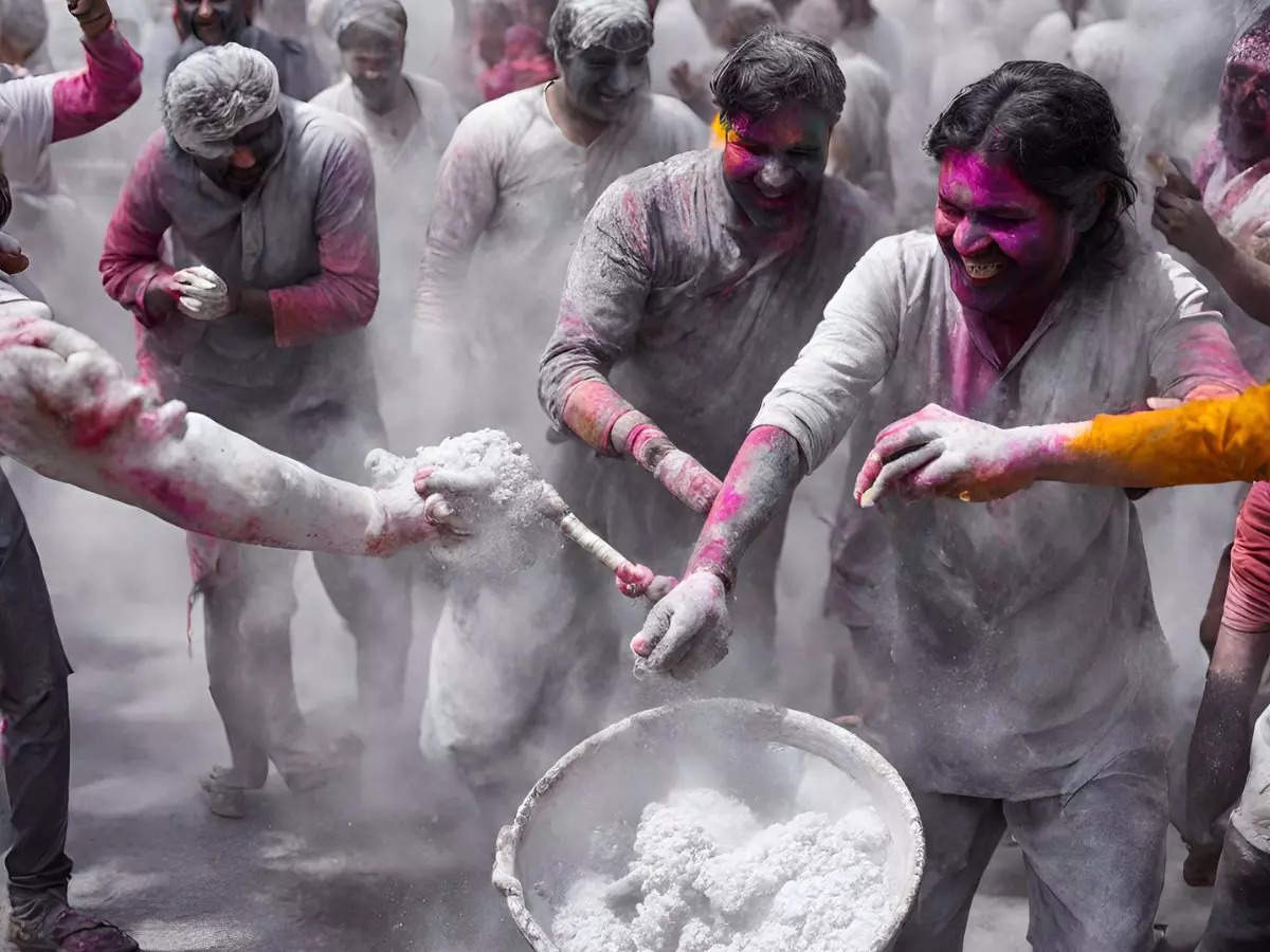 Why everybody should NOT have played Masaan holi  | The Times of India