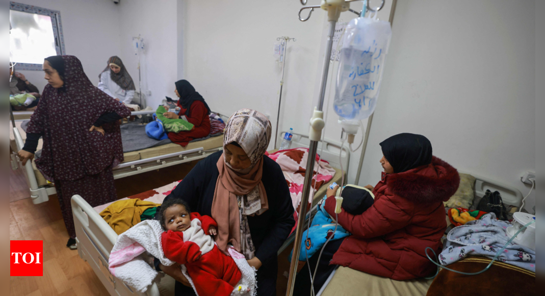 'Worse than hell': The perils of pregnancy in war-torn Gaza - Times of India
