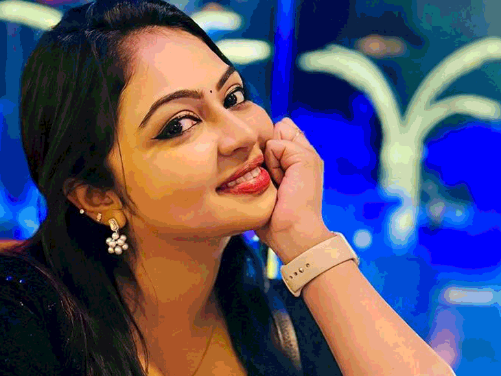 रोड एक्सीडेंट में घायल हुईं साउथ की एक्ट्रेस अरुंधति नायर:  वेंटिलेटर पर लड़ रहीं जिंदगी की जंग, दोस्तों ने की फाइनेंशियल सपोर्ट की मांग