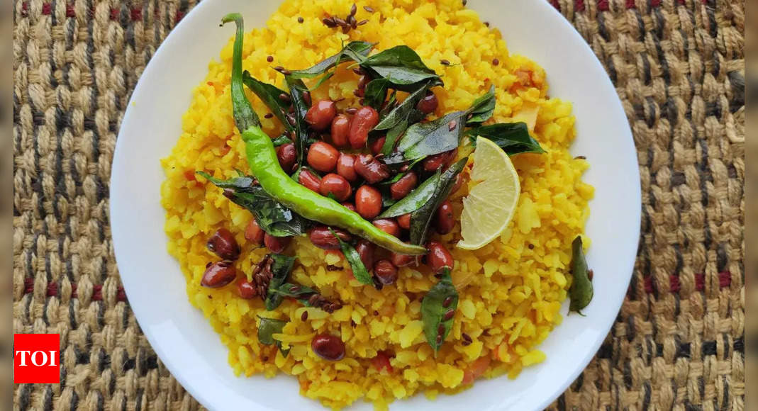 ​8 tips to make Poha healthy – Times of India