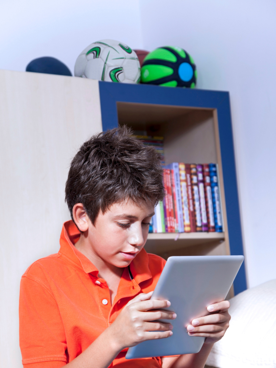 ​8 tricks to help limit excessive screen time in kids