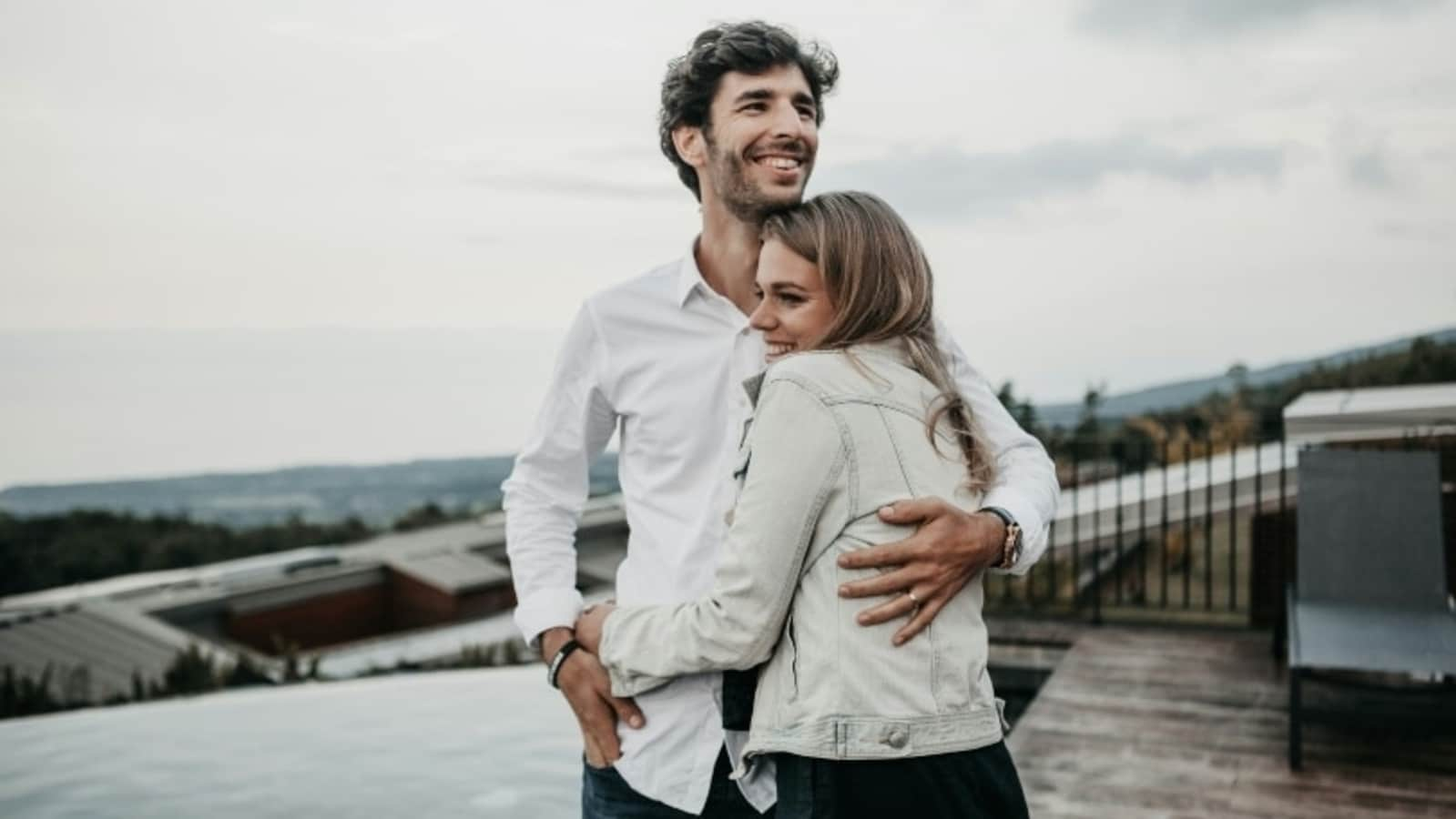 4 exercises every couple must do to make their relationship work