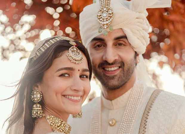 Alia Bhatt and Ranbir Kapoor celebrate anniversary in a cosy way; see pics : Bollywood News – Bollywood Hungama