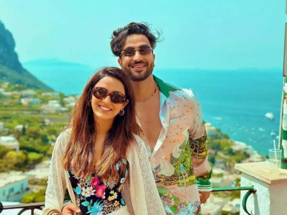 Aly Goni Jasmin Bhasin Reletionship: Aly Goni and Jasmin Bhasin’s relationship decoded by body language expert