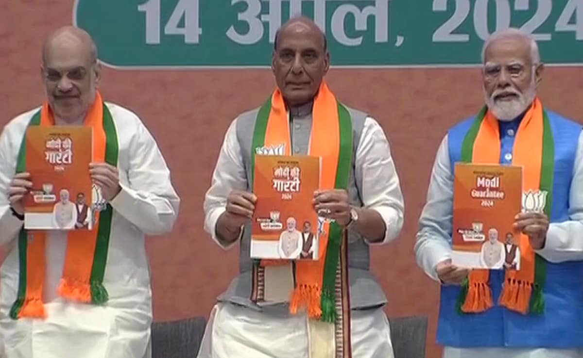 BJP Releases ‘Modi Ki Guarantee’ Manifesto, Congress Calls It Apology