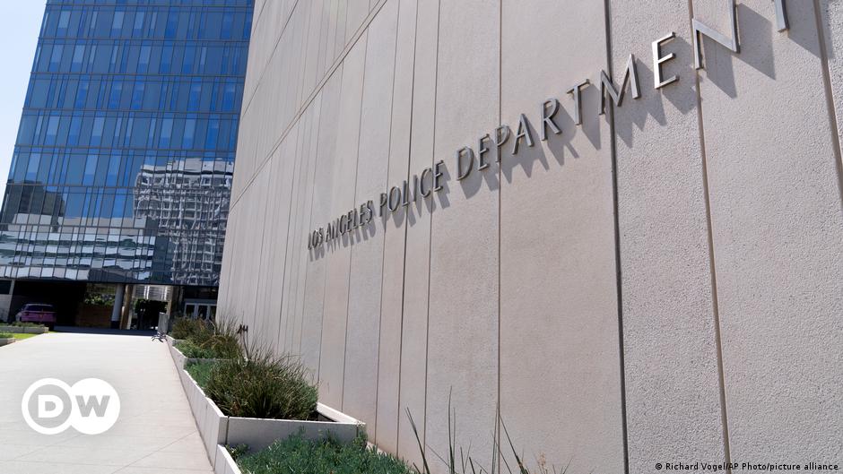 Los Angeles police investigate $30 million Easter heist – DW – 04/05/2024
