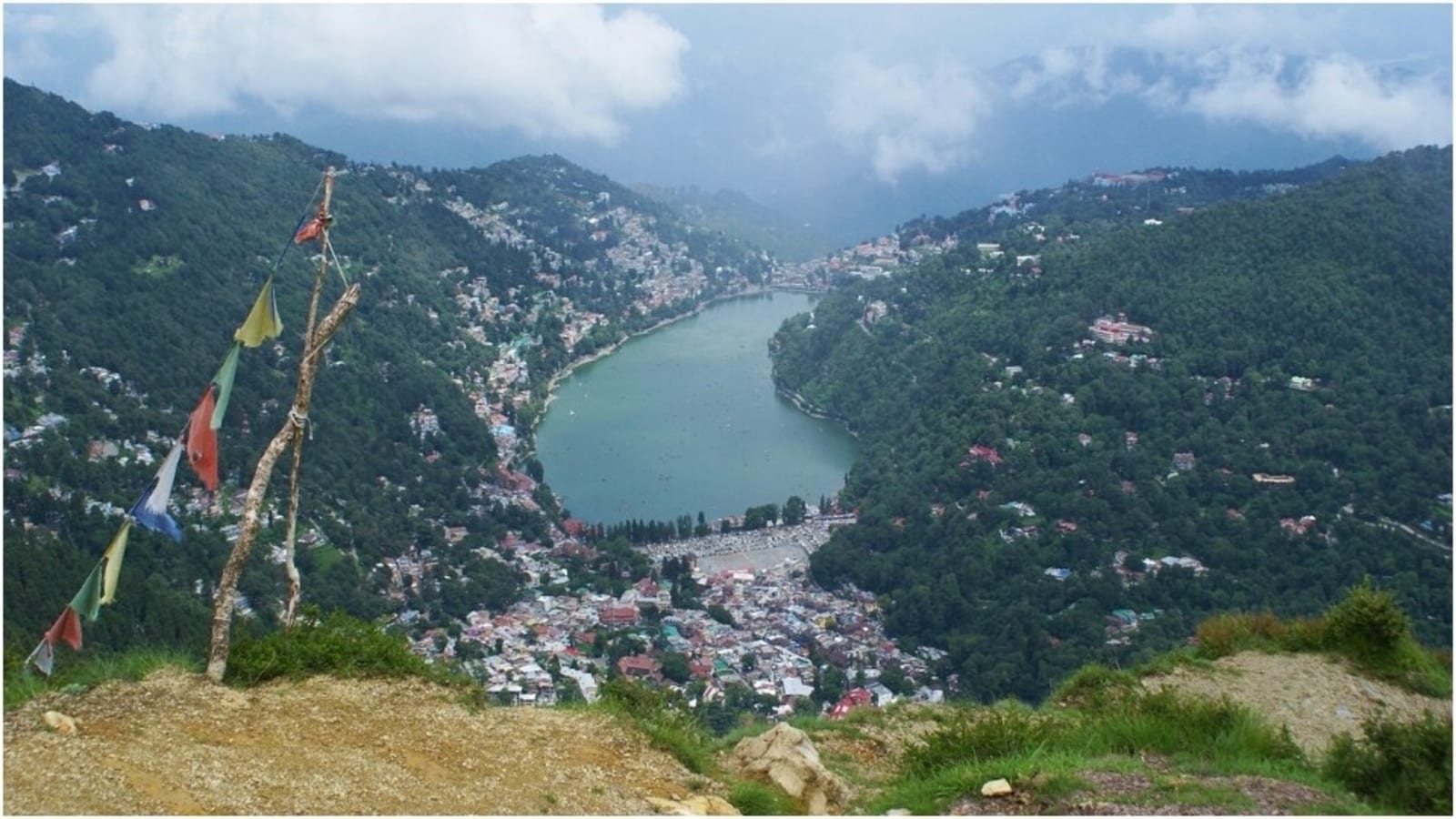 Nainital witnesses surge in tourist footfall amid rising temperatures in North India