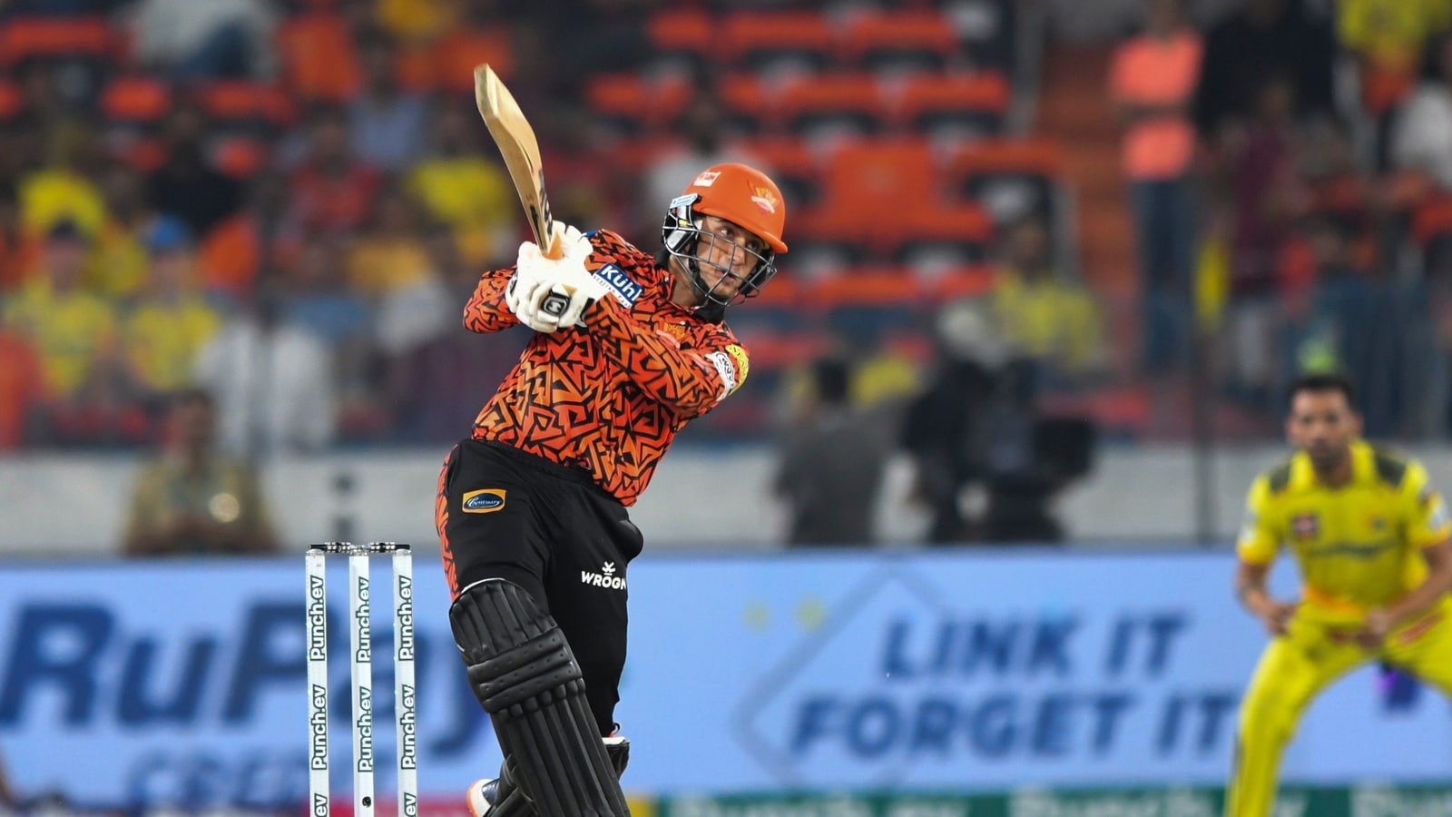 Pacers, Abhishek Sharma give SRH easy win over CSK