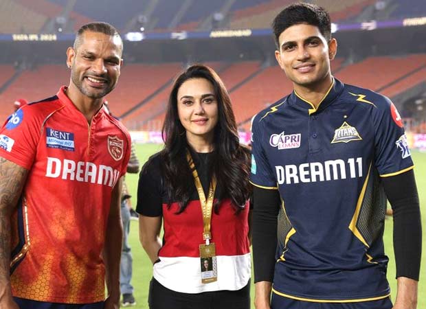 Preity Zinta poses with Shikhar Dhawan and Shubhman Gill after PBKS wins IPL match against Gujarat Titans : Bollywood News – Bollywood Hungama