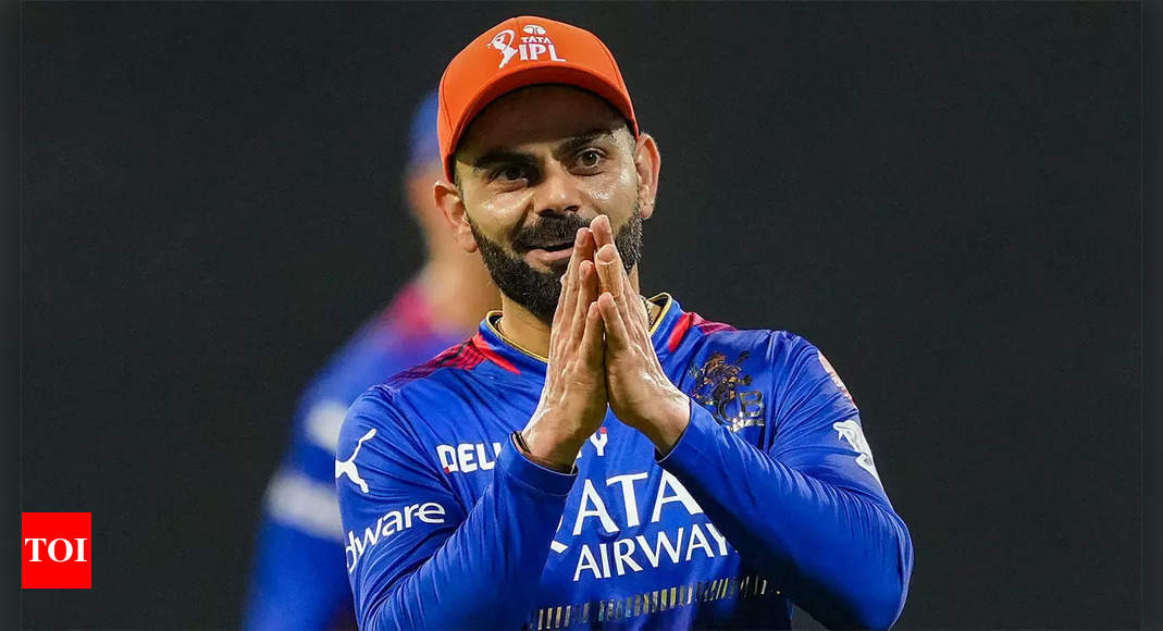 Watch: Virat Kohli’s touching gesture, appeals to Wankhede crowd to stop booing Hardik Pandya | Cricket News – Times of India