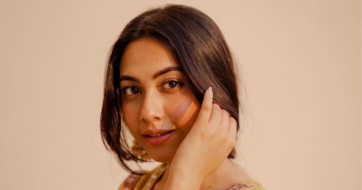 रीम शेख ने देसी अंदाज में ढाया कहर, शायराना अंदाज में कैप्शन लिख बढ़ाई फैंस की धड़कनें